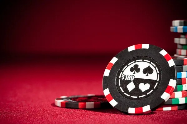 Live blackjack table with Cash Out button visible